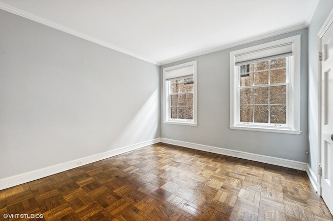 Building Photo - 73 E Elm St