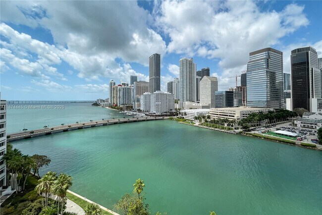 Primary Photo - 701 Brickell Key Blvd