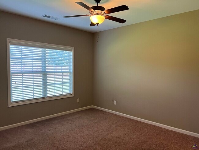 Building Photo - 104 Jared Court