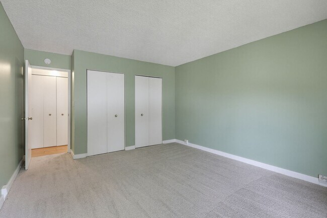 Building Photo - 5911 Tamar Dr