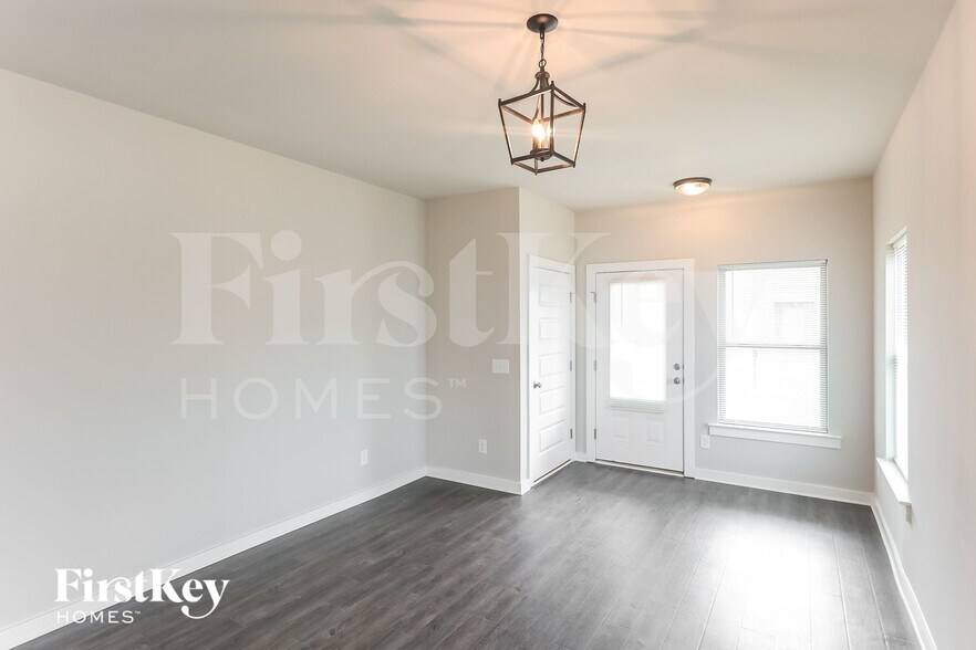 Building Photo - 30 Co Rd 1702