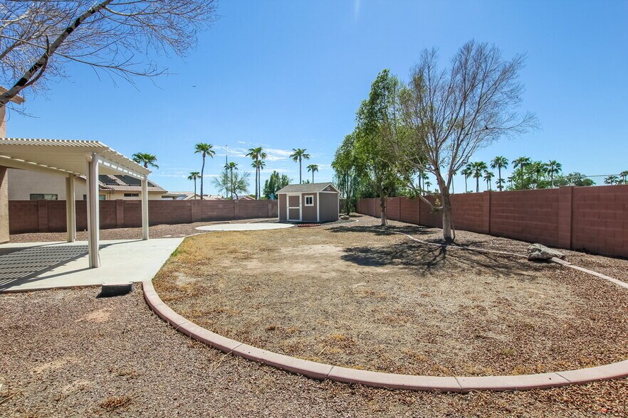 Building Photo - 2194 S 156th Ave