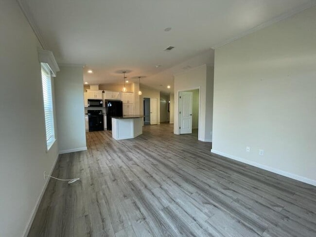 Building Photo - 6291 Birch Ln