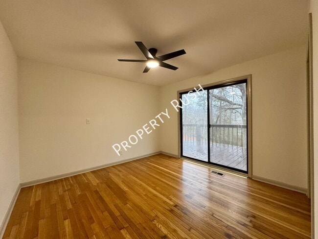 Building Photo - 3906 Forest Highland Cir