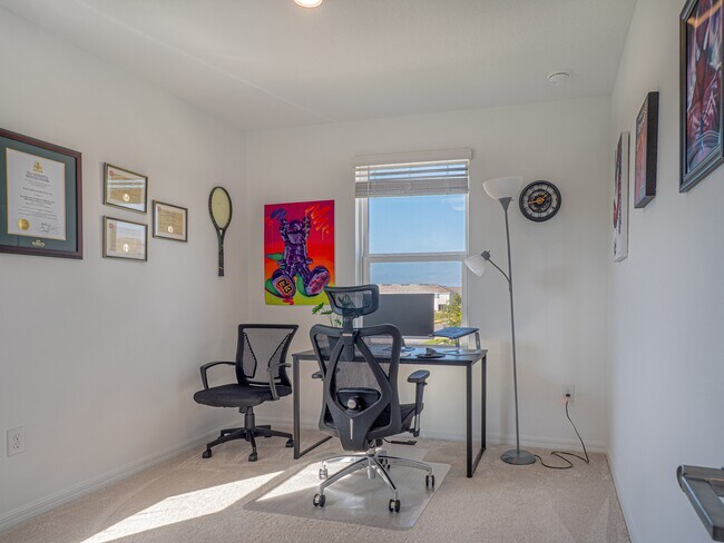 Building Photo - 2350 Paravane Wy