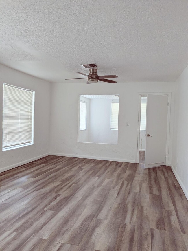 Building Photo - 1110 Palm Beach Lakes Blvd