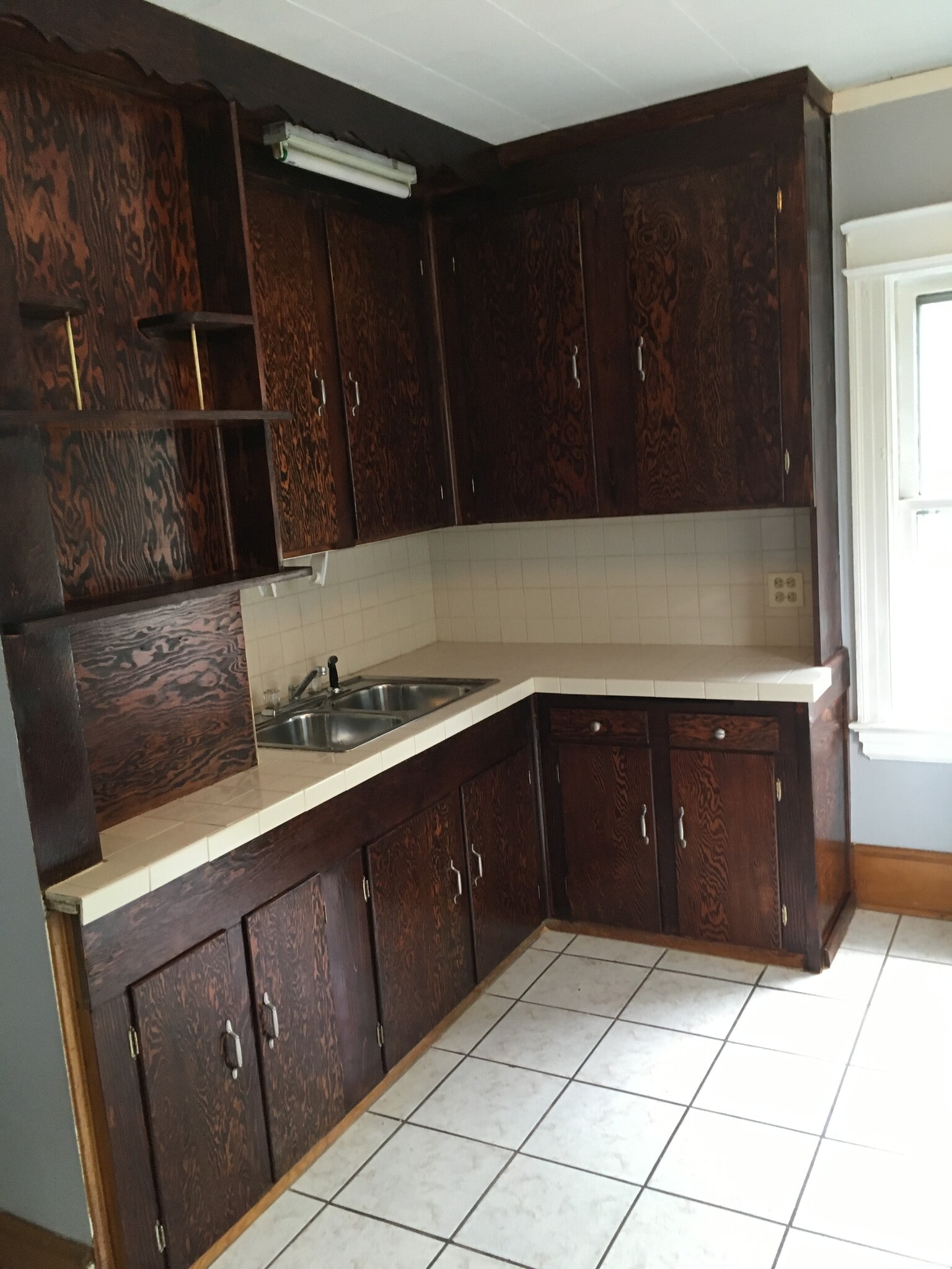 kitchen - 1115 Monroe Ave