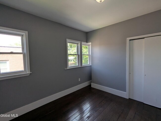 Building Photo - 69 Winthrop Ave