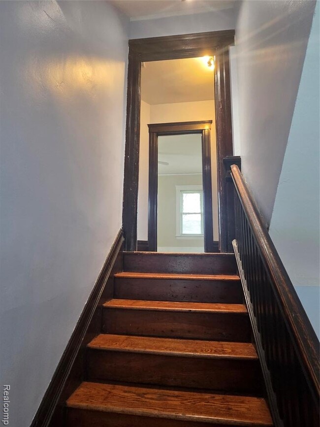 Building Photo - 3254 Hogarth St
