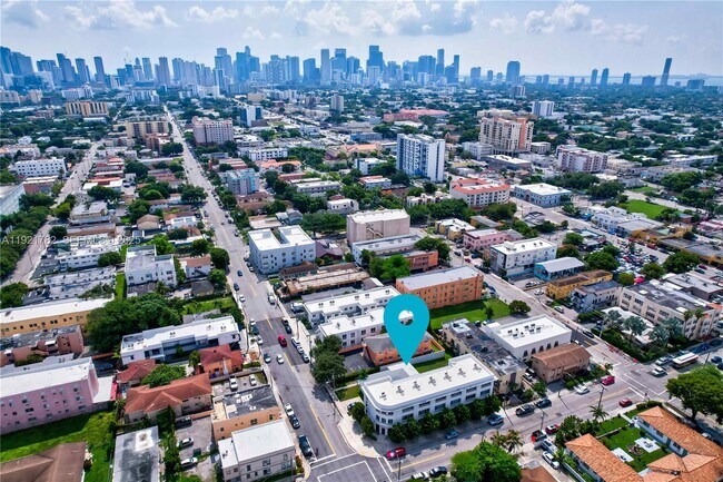 Building Photo - 1572 NW 2nd St