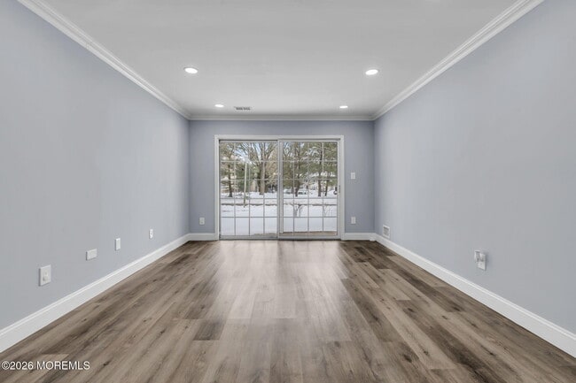 Building Photo - 401 Hampton Ct