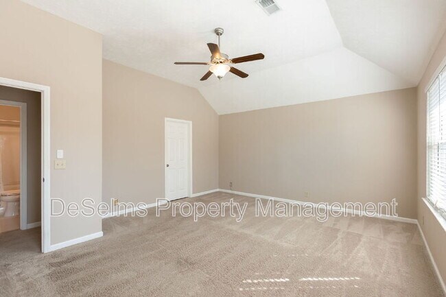 Building Photo - 236 Burgandy Hill Rd