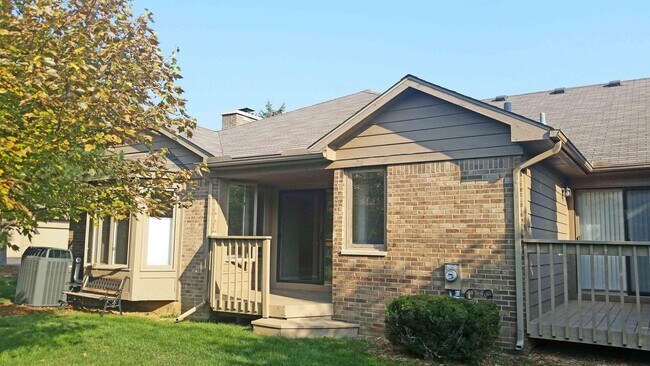 Building Photo - 4749 Bayberry Cir