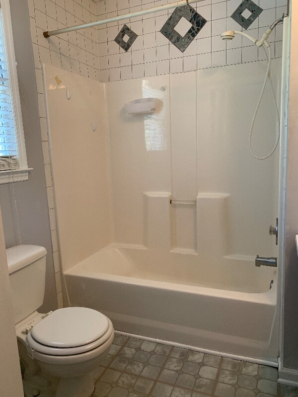 Building Photo - 1740 Brompton Square