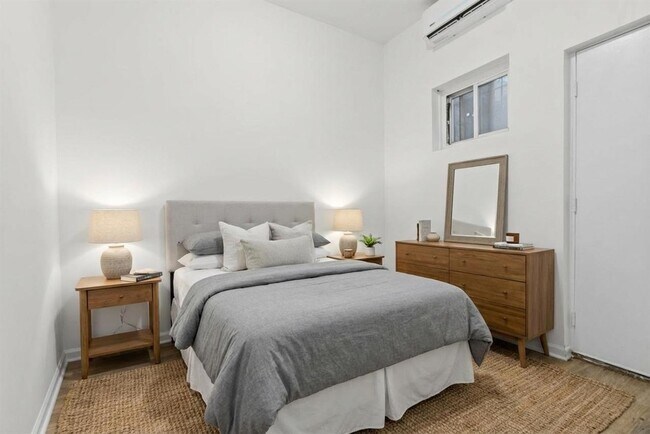 Building Photo - 407 Park Ave