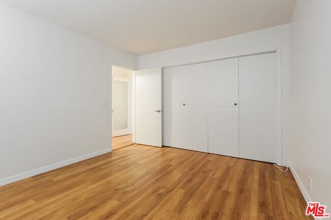 Building Photo - 1608 S Bentley Ave