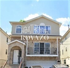 Building Photo - 82 Hawthorne Ave