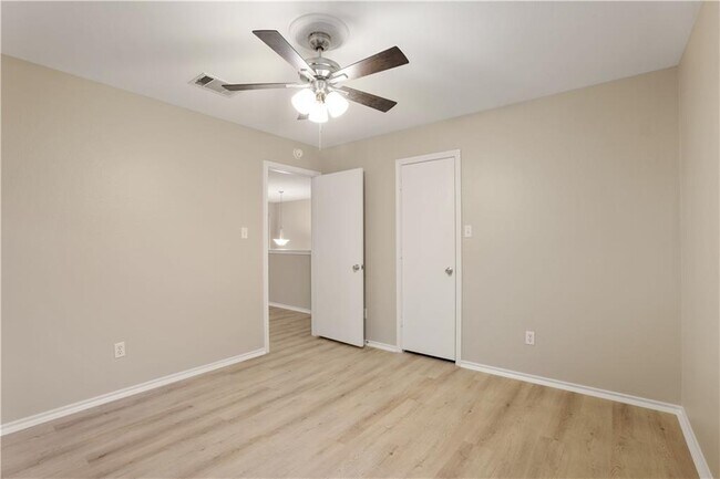 Building Photo - 299 Brandons Way