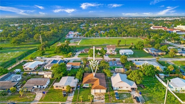 Building Photo - 3148 Apache St