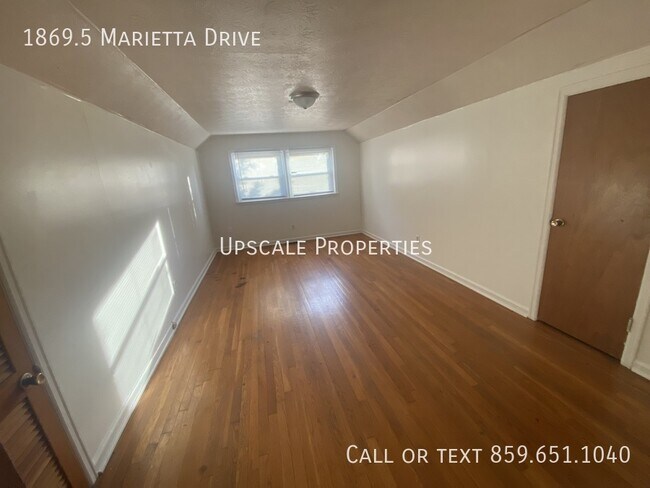Building Photo - 1869.5 Marietta Dr