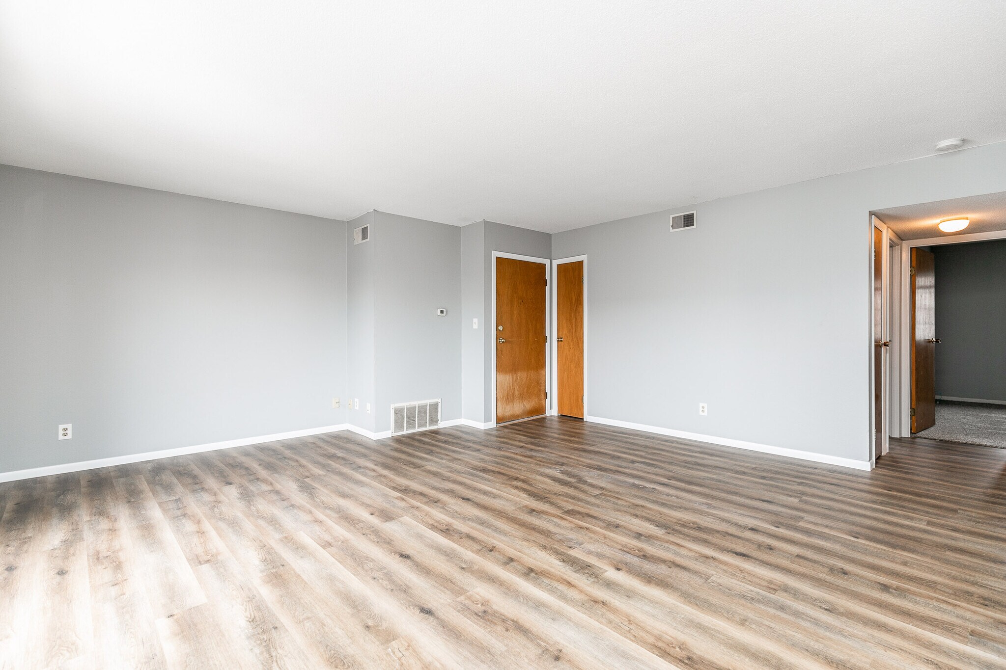 Building Photo - 404 21st Avenue Pl