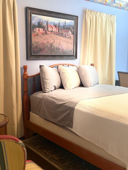 Building Photo - 5326 Main St