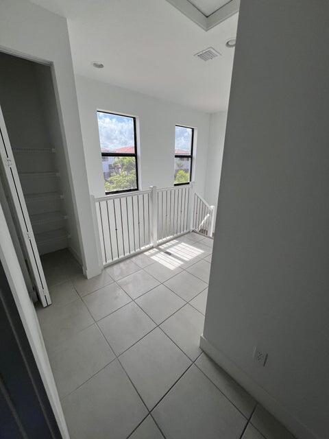 Building Photo - 5553 Quiet Lake Pl