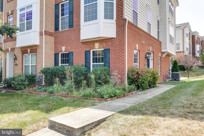 Building Photo - 23141 Flora Mure Dr