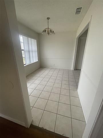 Building Photo - 715 W Chestnut St