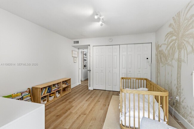 Building Photo - 2400 Brickell Ave