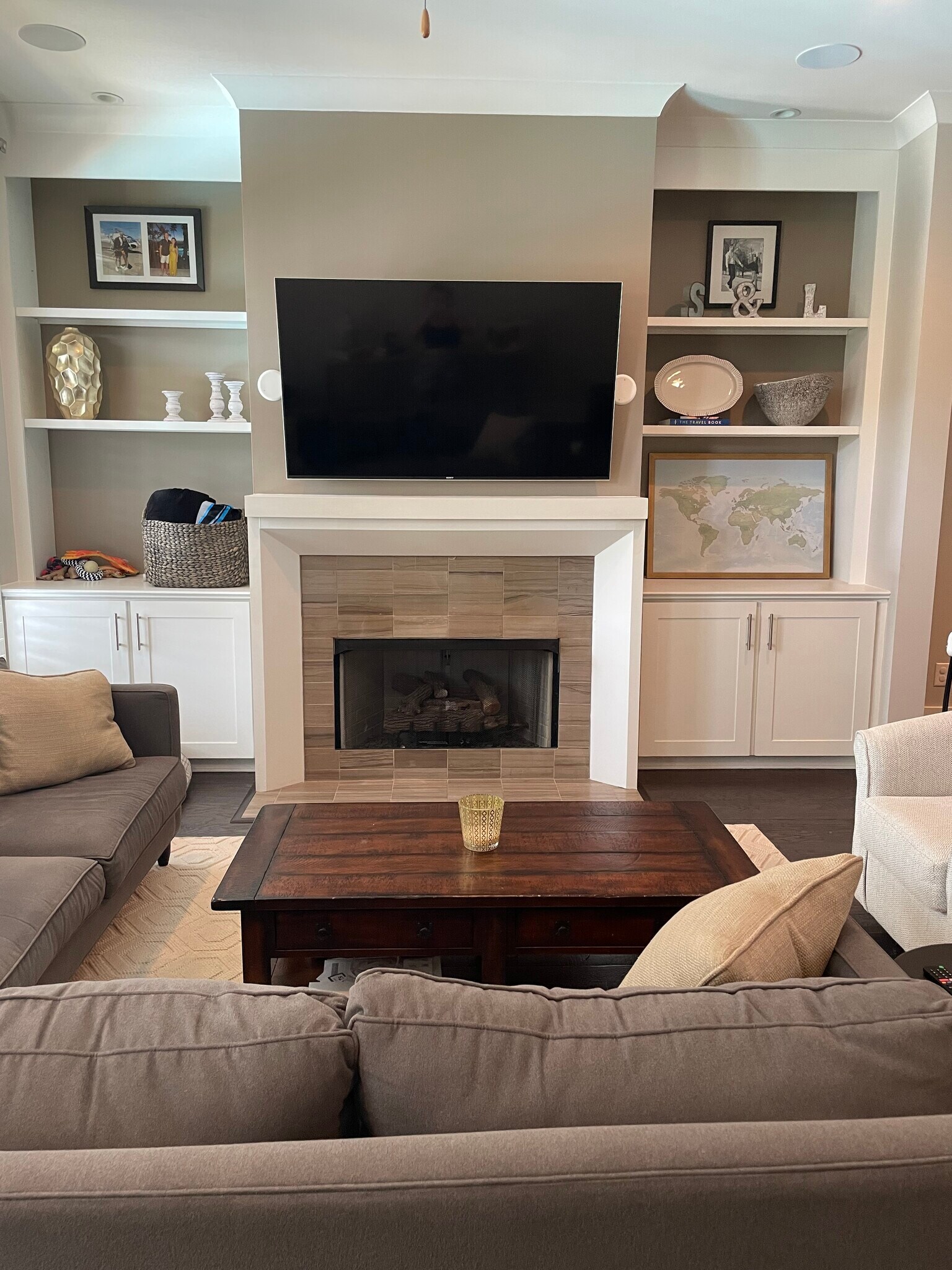 Building Photo - 2425 Gatebury Cir