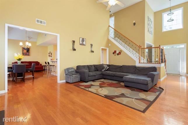 Building Photo - 4 br, 2 bath House - 554 Vintage Pointe Run