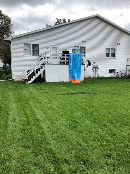 Building Photo - 109 Woodview Dr