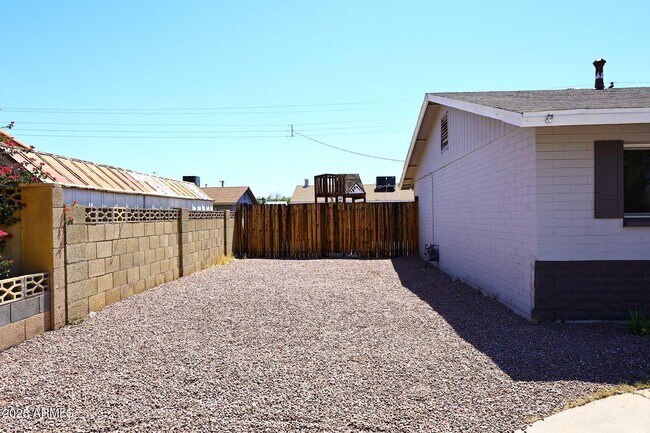 Building Photo - 4031 N 81st Ave