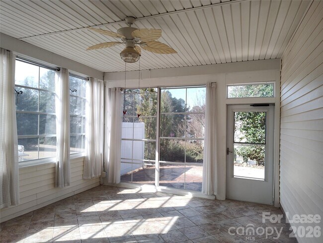 Building Photo - 26467 Sandpiper Ct