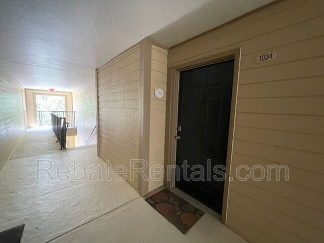 Building Photo - 7800 Point Meadows Dr