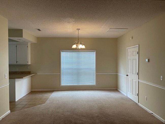 Building Photo - Wakefield - One Story Townhome!
