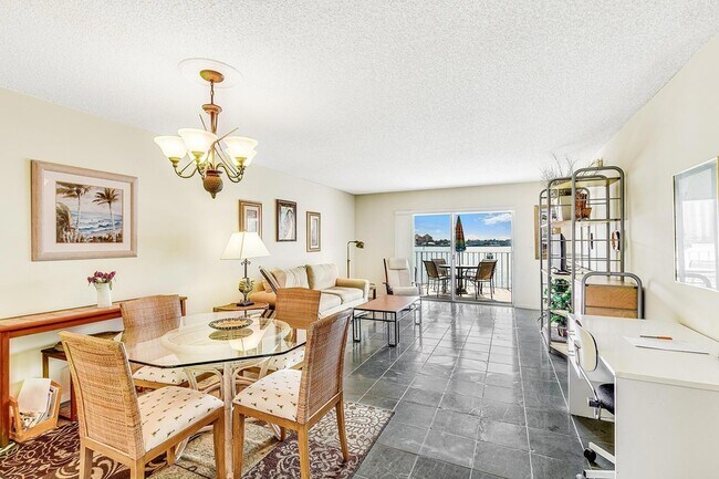 Building Photo - 1025 Sugar Sands Blvd