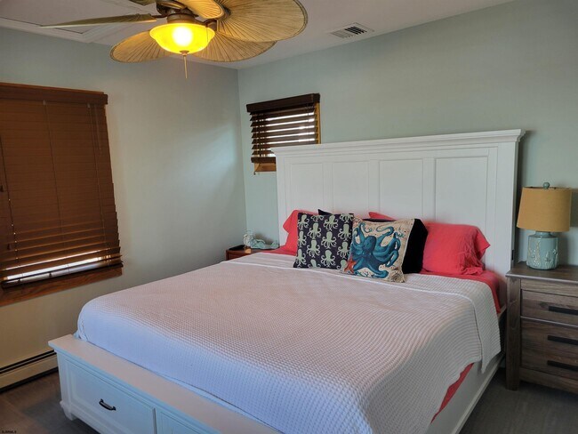 Building Photo - 8601 Fulton Ave