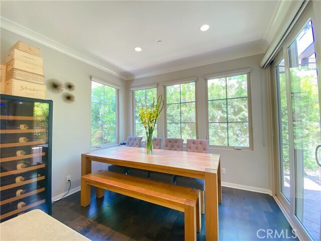 Building Photo - 103 Bianco
