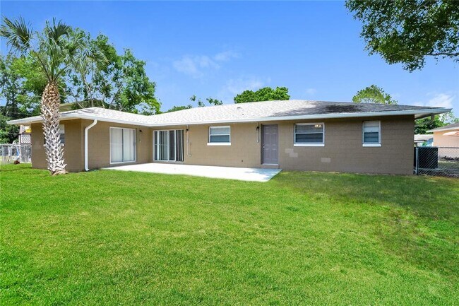 Building Photo - 1870 Tigerwood Ct