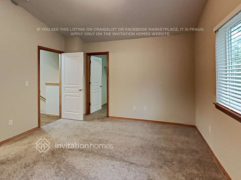 Building Photo - 18011 17th Ave Ct E