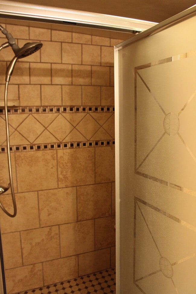 Building Photo - 417-421 Normal Ave