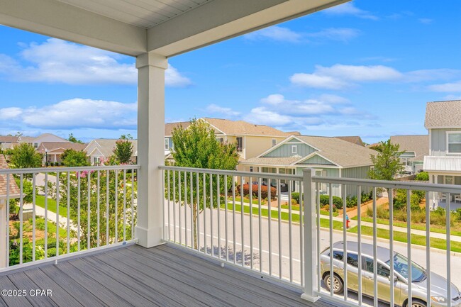 Building Photo - 3216 Veranda Ave