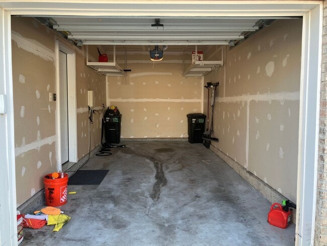 Building Photo - 1006 Windlass Glen Rd