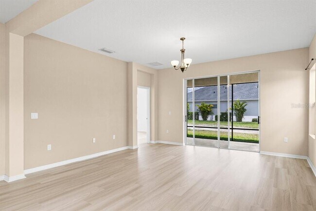 Building Photo - 11790 Fennemore Way