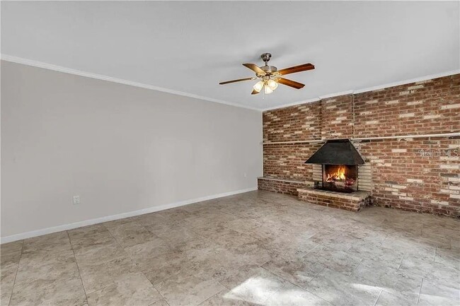 Building Photo - 5516 Sedgefield St