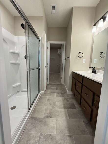 Master Bath - 3435 Spring Harvest Dr