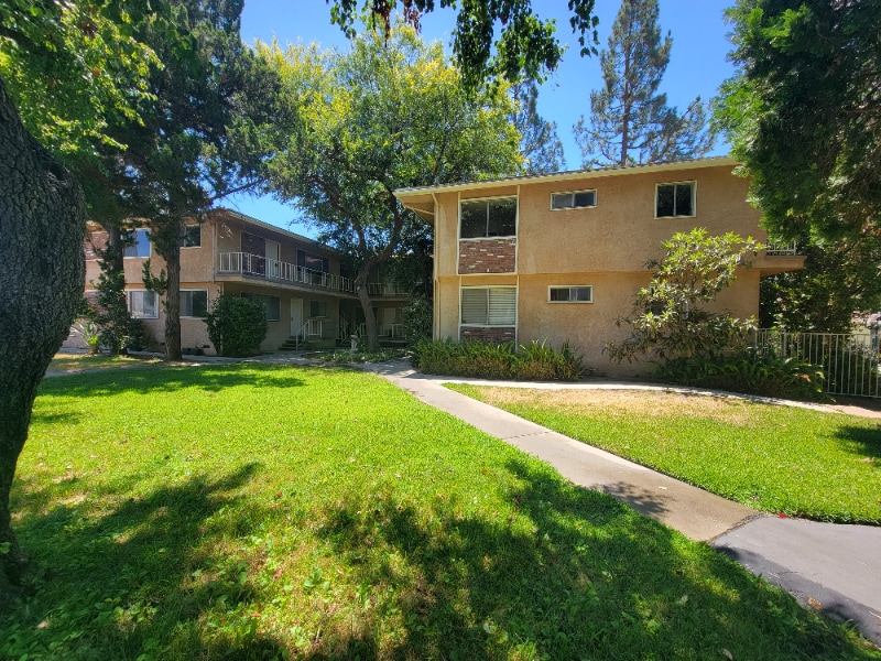 Building Photo - 13530 Leadwell St