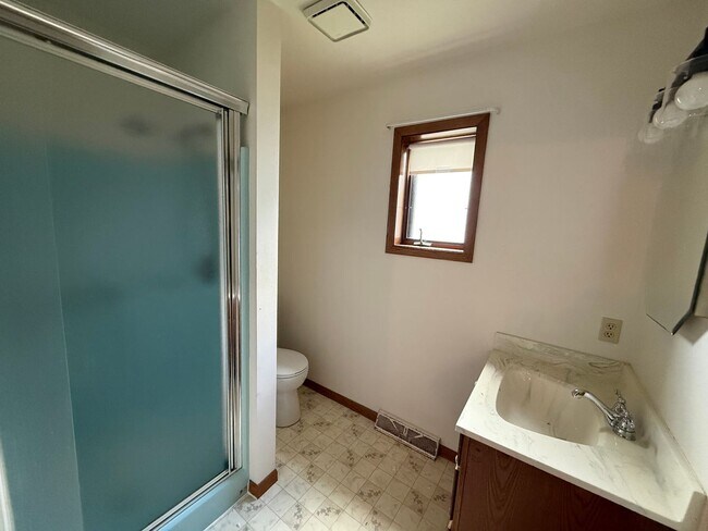 Building Photo - 657/659 Wood Violet Lane